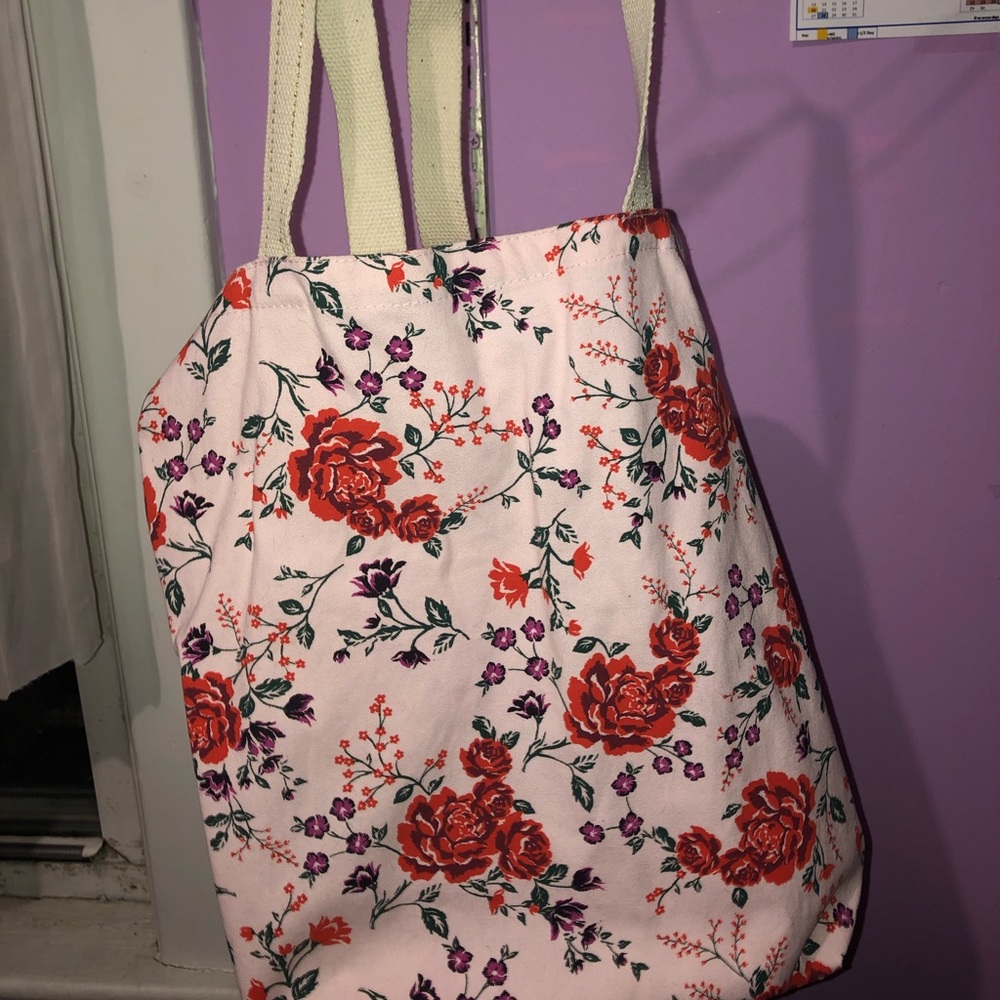 Tote bags